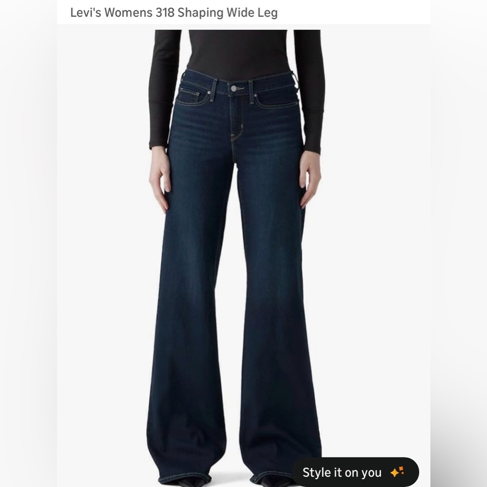 NWOT Levi's Womens 318 Shaping Wide Leg